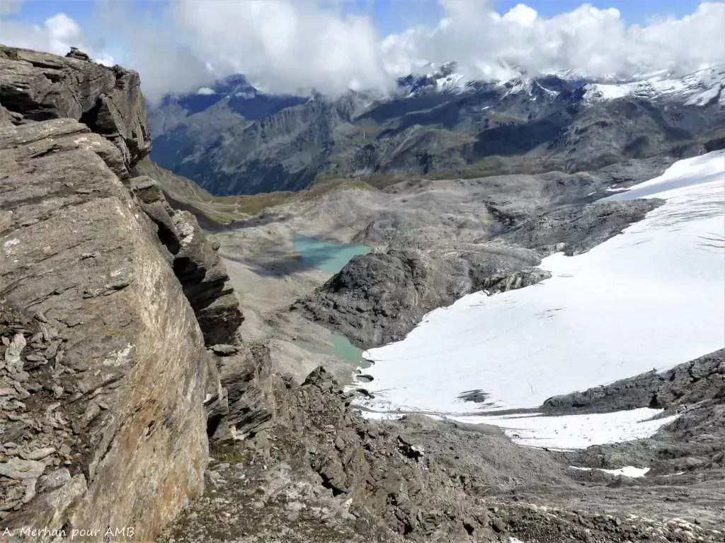 media-library7nv8u3vh6p3b75m1XGn