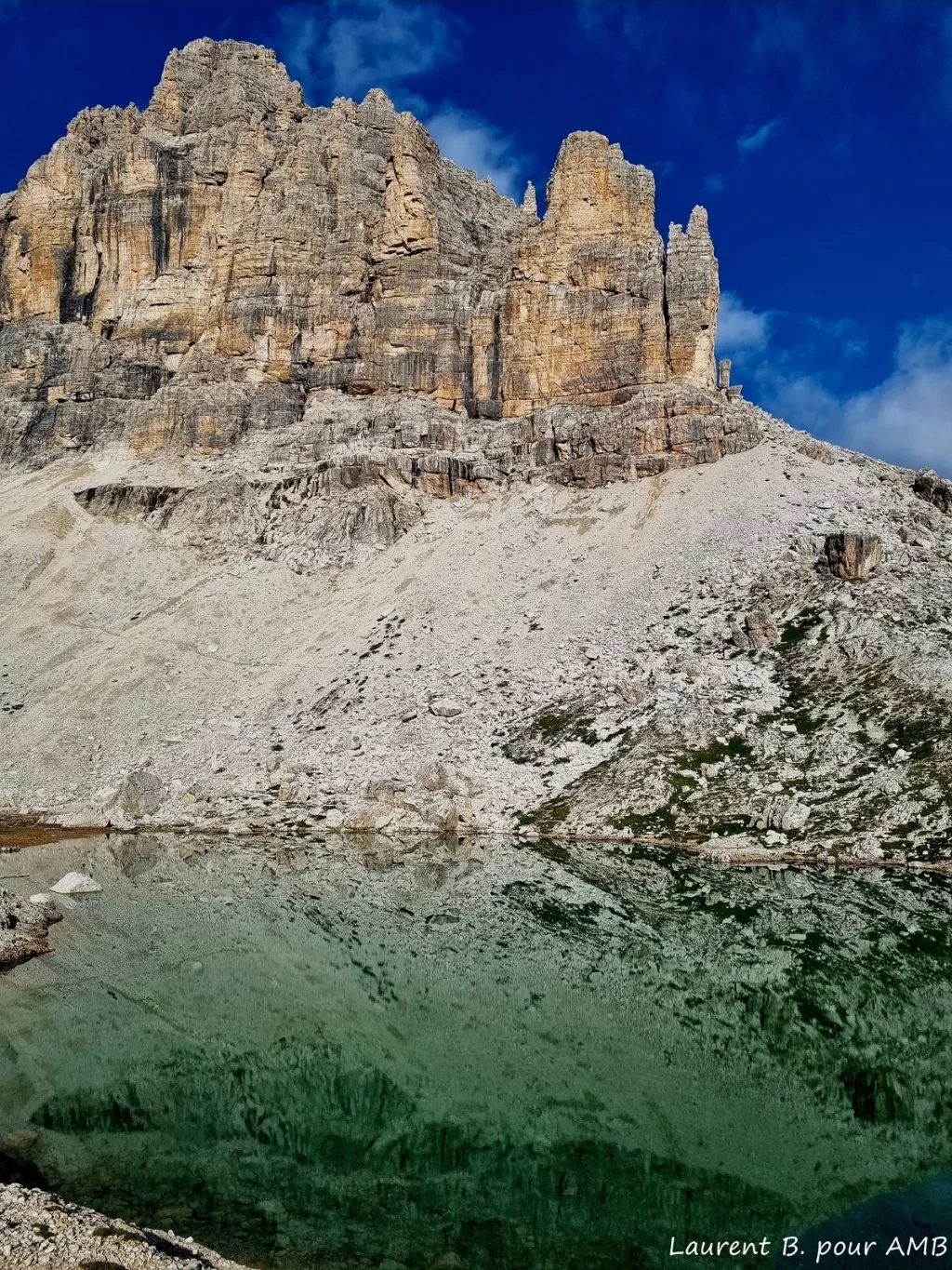 media-library2voe1c94g46rbQLM5Jl