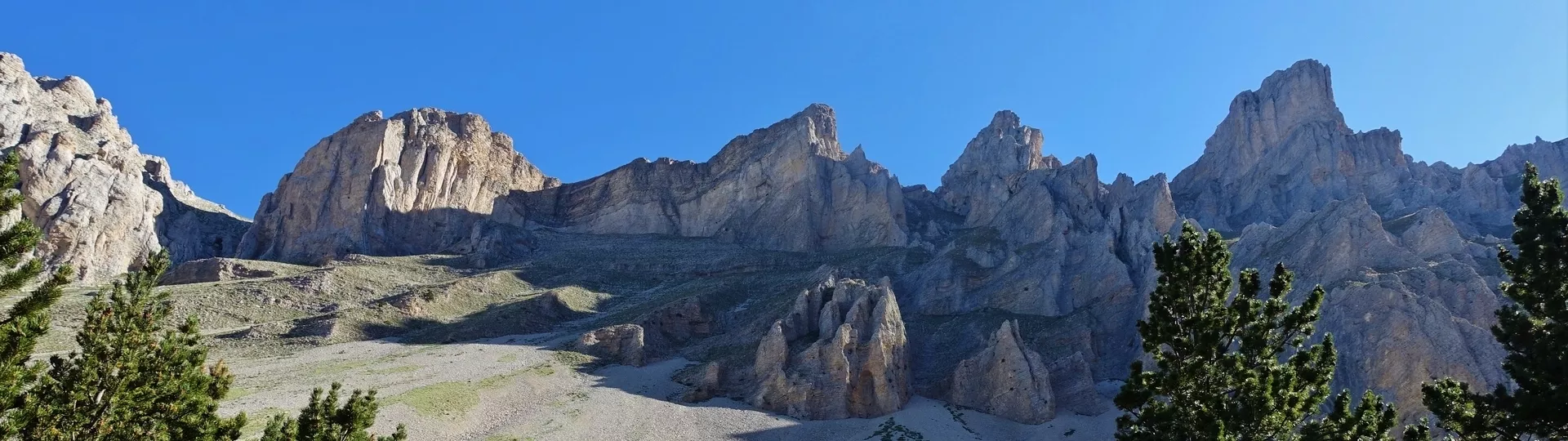 MYSTERIES OF THE VERCORS self-guided