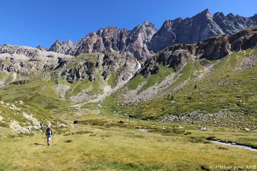 media-library1ie98ufprgttdkyMzho