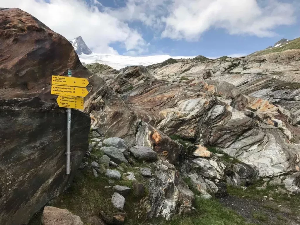 media-libraryci5qr22p7pum0ardzlm