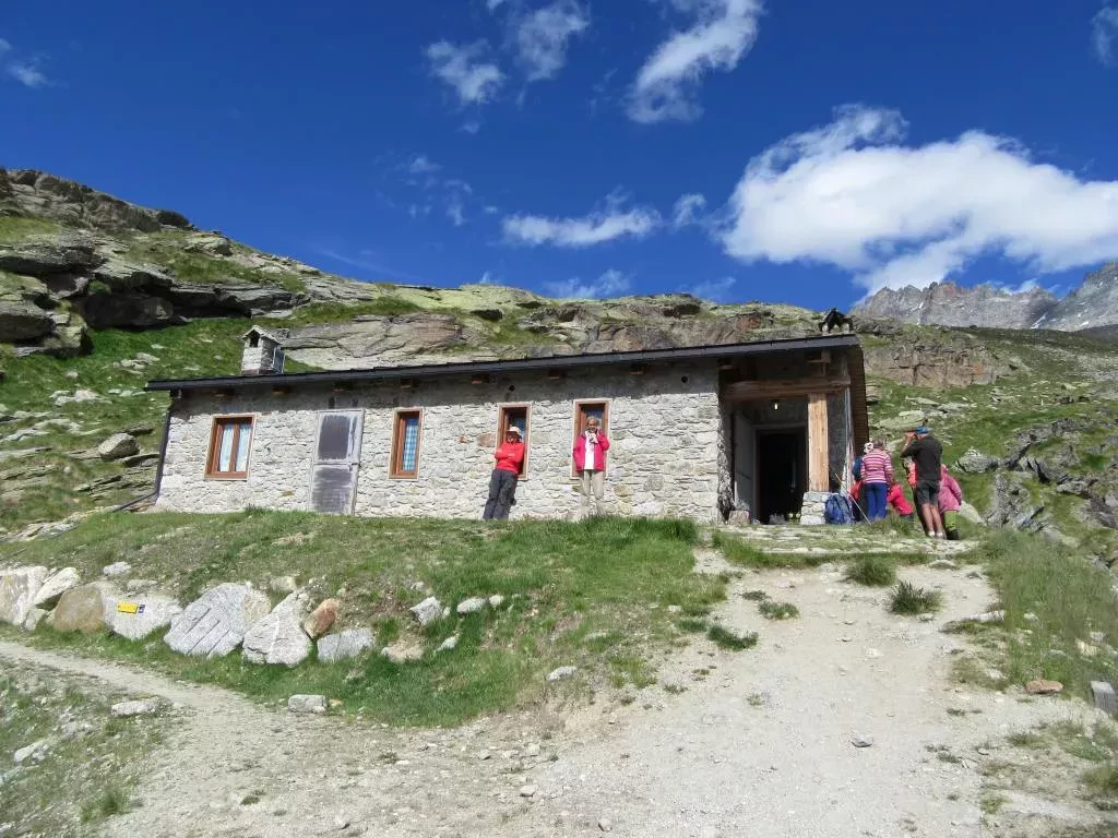 media-library4om3df1k4l855DCLVLy