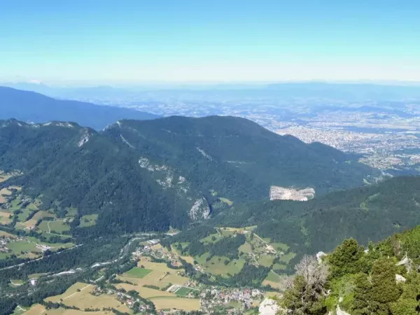 BORNES MASSIF self-guided