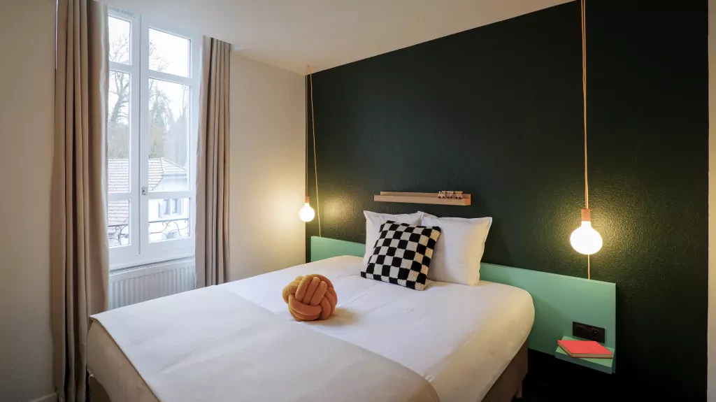 media-libraryb7q5r4oba07ucOkro2C