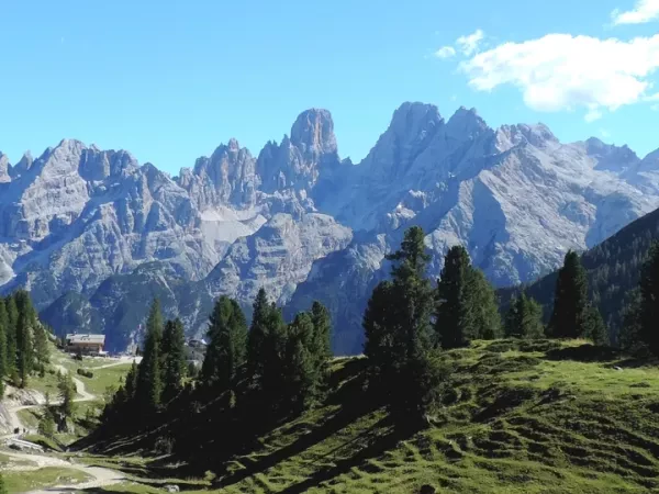 HEART OF THE DOLOMITES Comfort self-guided