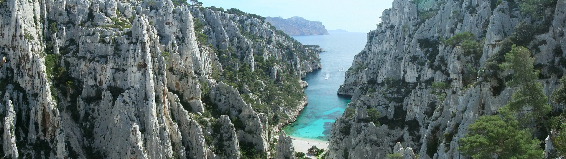 THE CALANQUES OF MARSEILLE AND CASSIS