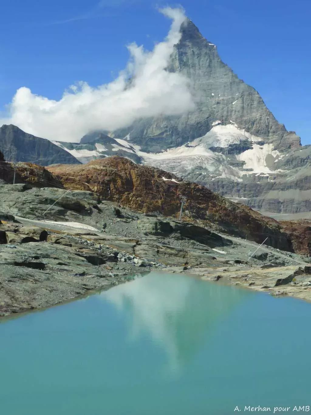 media-library6a4rgig2uo5i9fsYkOF