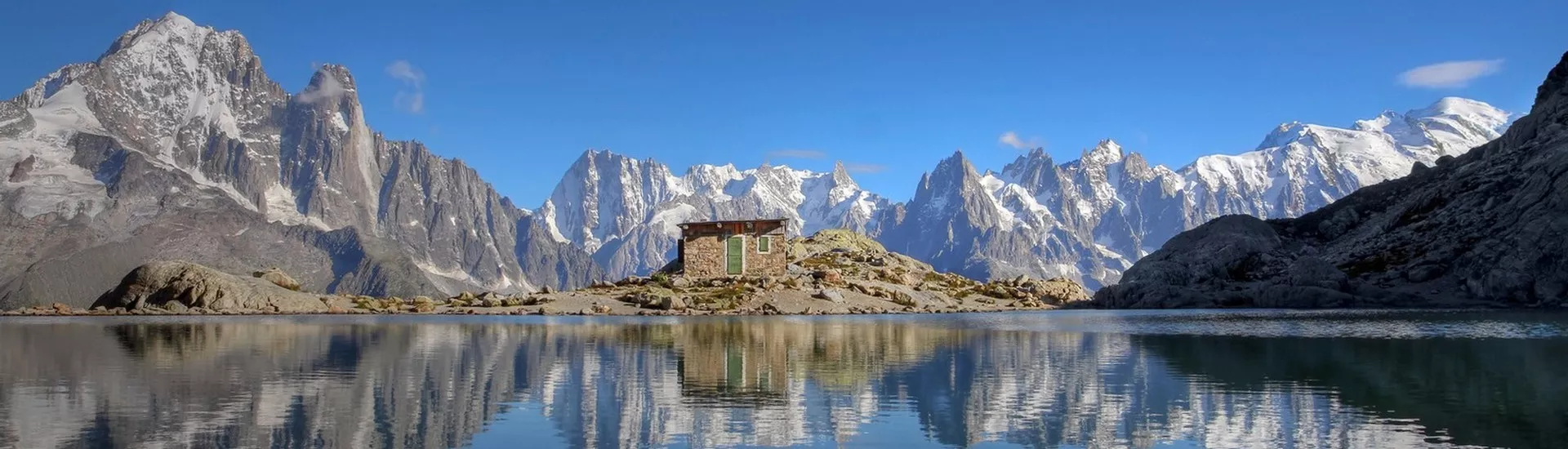 THE COMPLETE TOUR OF MONT BLANC 