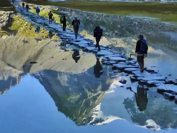 LAKES AND HIGH PASSES OF VANOISE