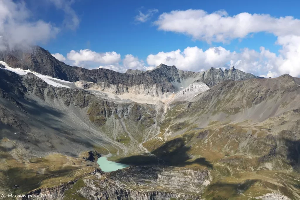 media-libraryqb1gktko9nid1Mz2hxC