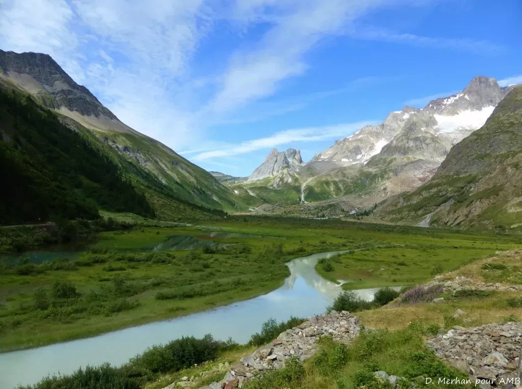 media-libraryi5q0odluh12id2SKYMD