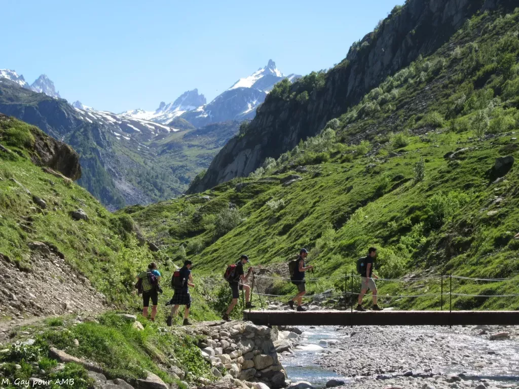 media-libraryikrsov2a2q5aa6zyfnE