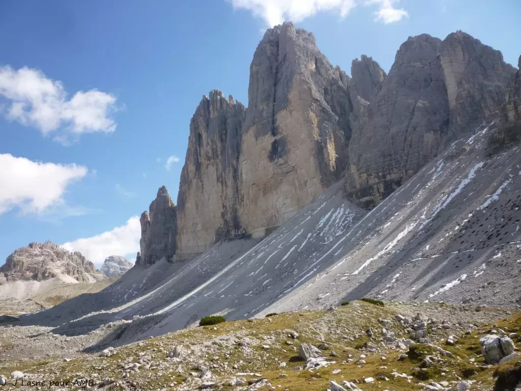 media-librarye66jiska8ibc4BDqj7B