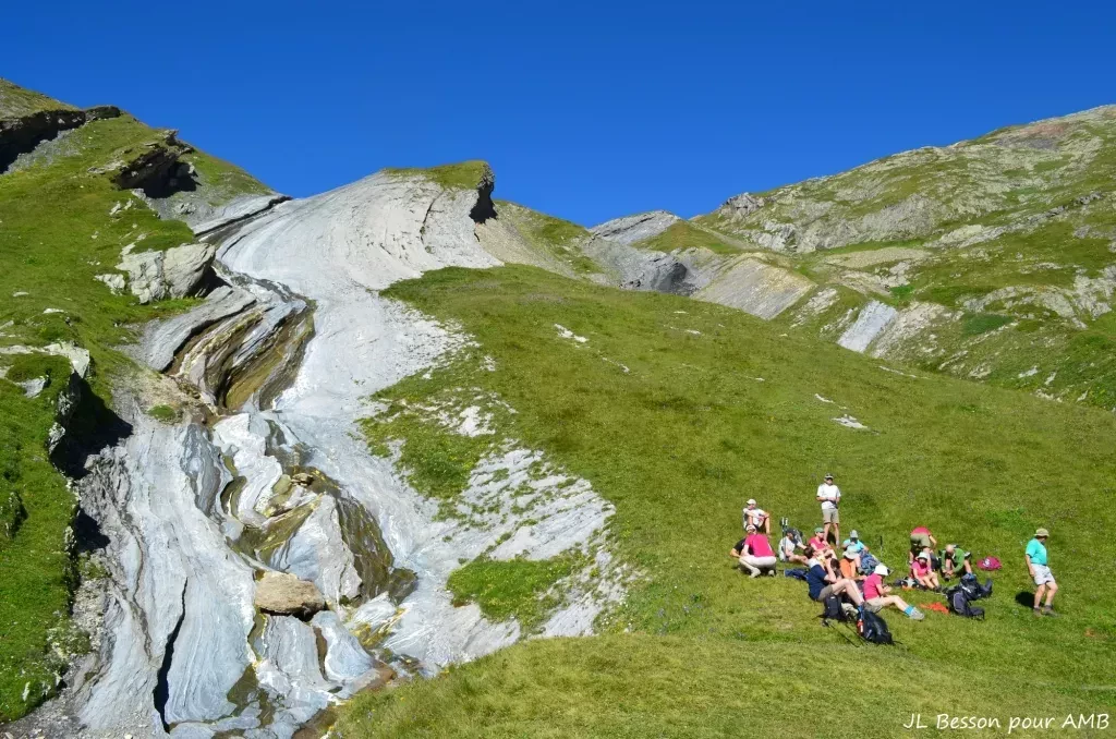 media-librarynck1jkgpkdek553QdhW