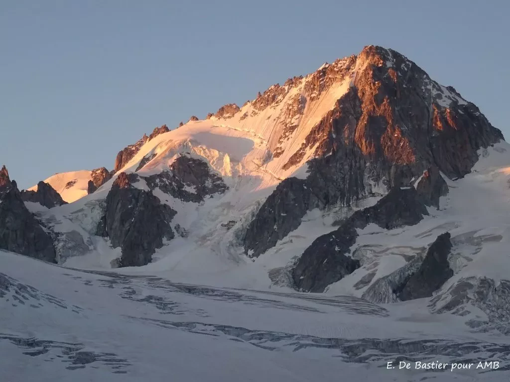 media-librarye8pjvqs5ciq6dbrG3HT