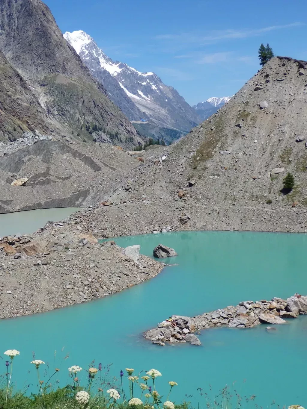 media-library1ht6l8kv81e637EEfiX