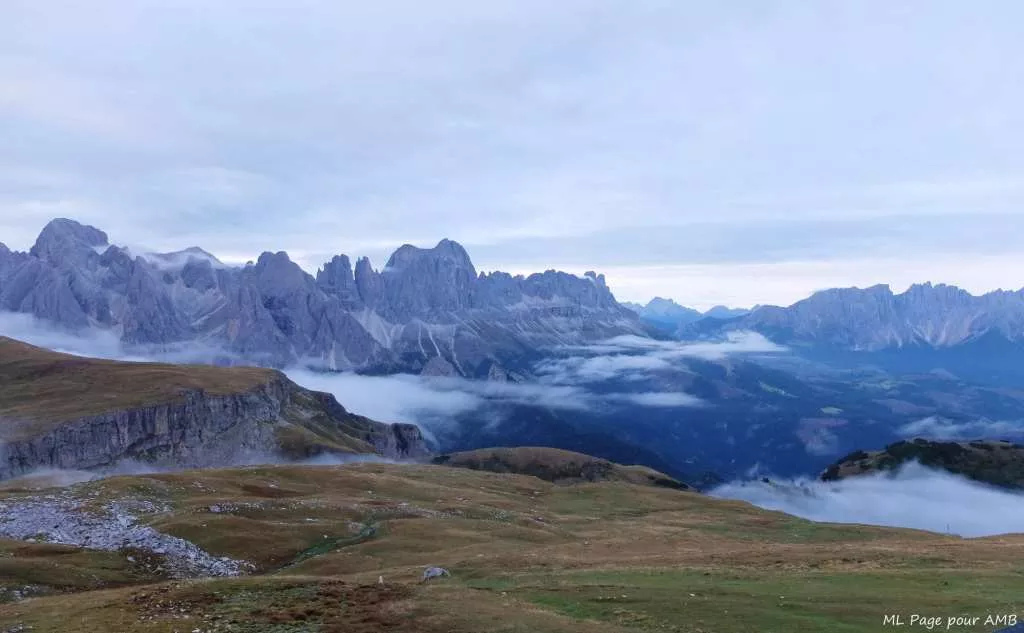 Itinerant hike in the Western Dolomites - Altitude MontBlanc