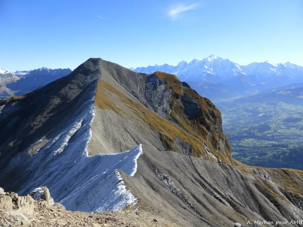 Secret Valleys of the Aravis massif in comfort version - Altitude MontBlanc
