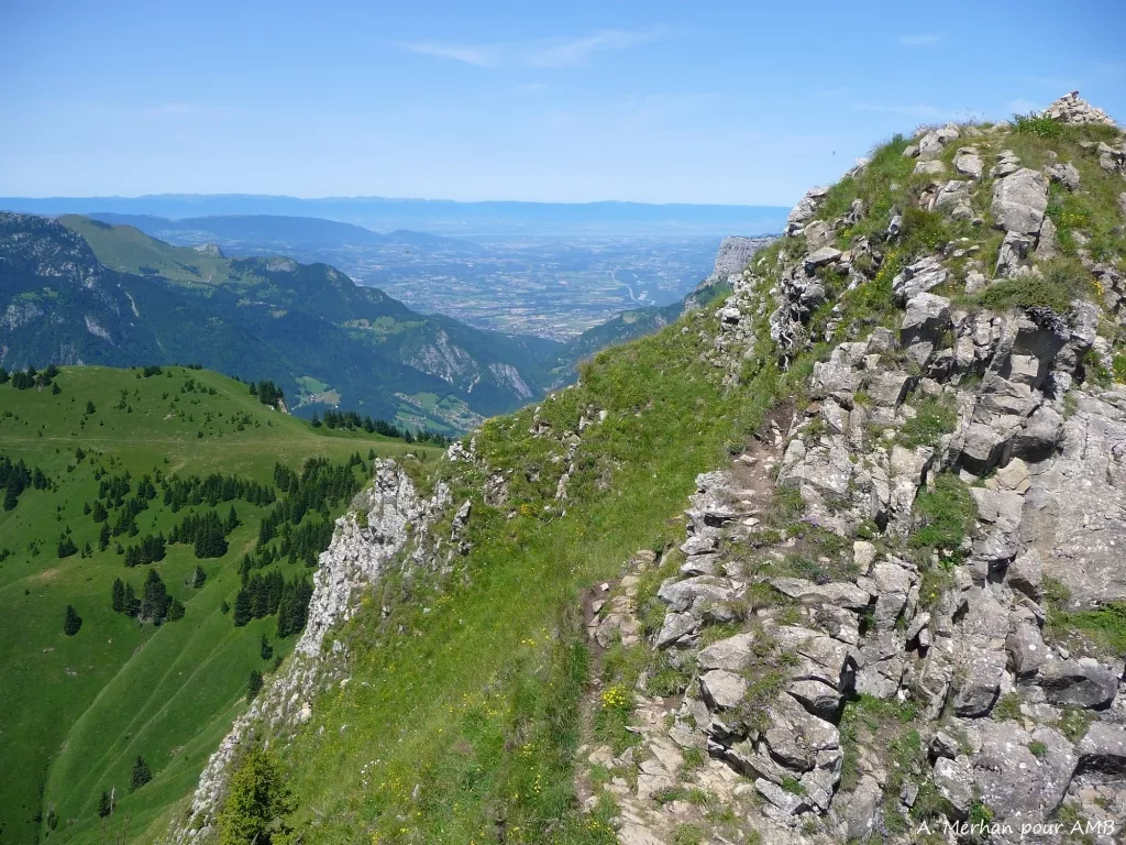 Secret Valleys of the Aravis massif in comfort version - Altitude MontBlanc