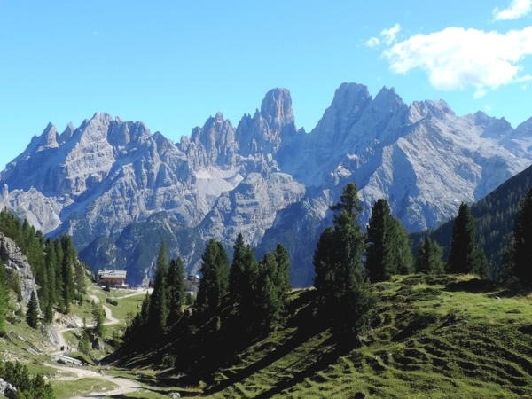 AU COEUR DES DOLOMITES Confort en Liberté