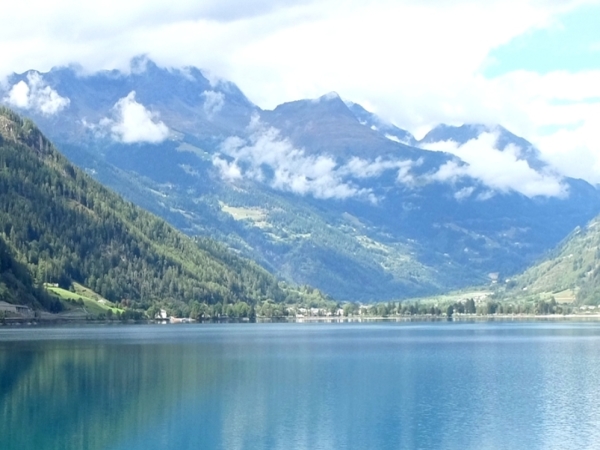HIKES AND LEGENDARY SWISS TRAIN 10 days self-guided