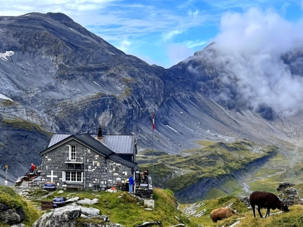 TOUR OF THE DENTS BLANCHES AND RUAN massif self guided